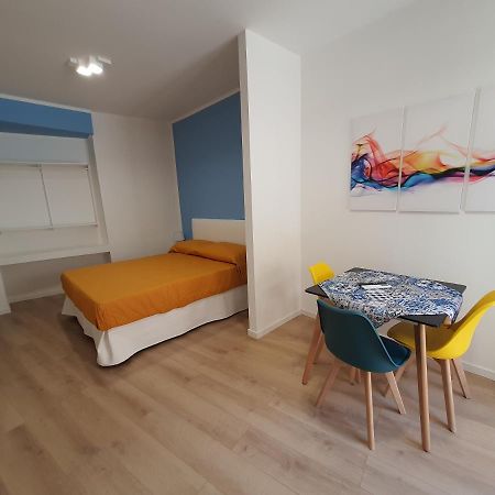 A Casa Di Claudia Apartment ปาแลร์โม ภายนอก รูปภาพ