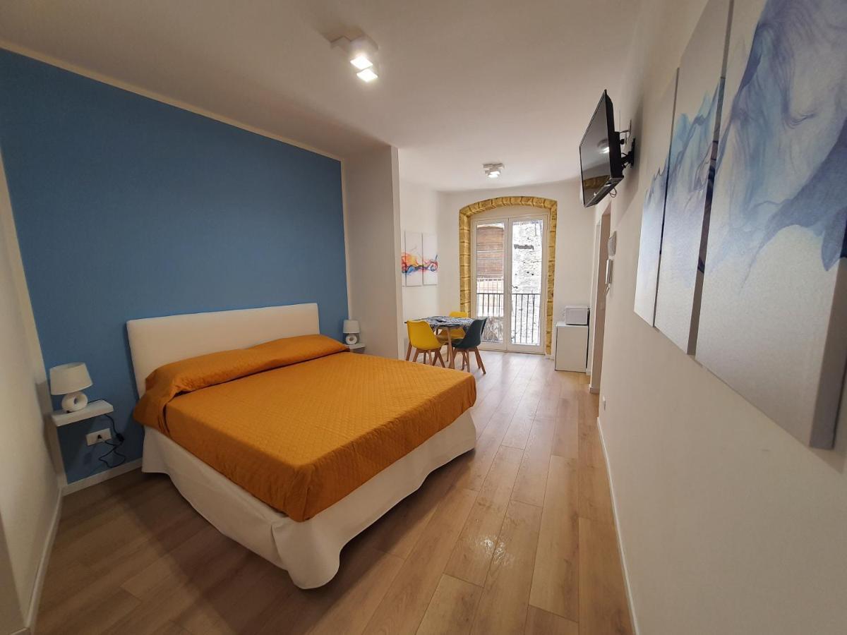 A Casa Di Claudia Apartment ปาแลร์โม ภายนอก รูปภาพ